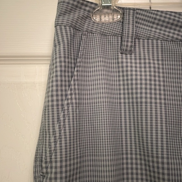 Southern Tide Men’s Lightweight Checkered Pattern Shorts 30W Excellent Condition - Picture 2 of 12